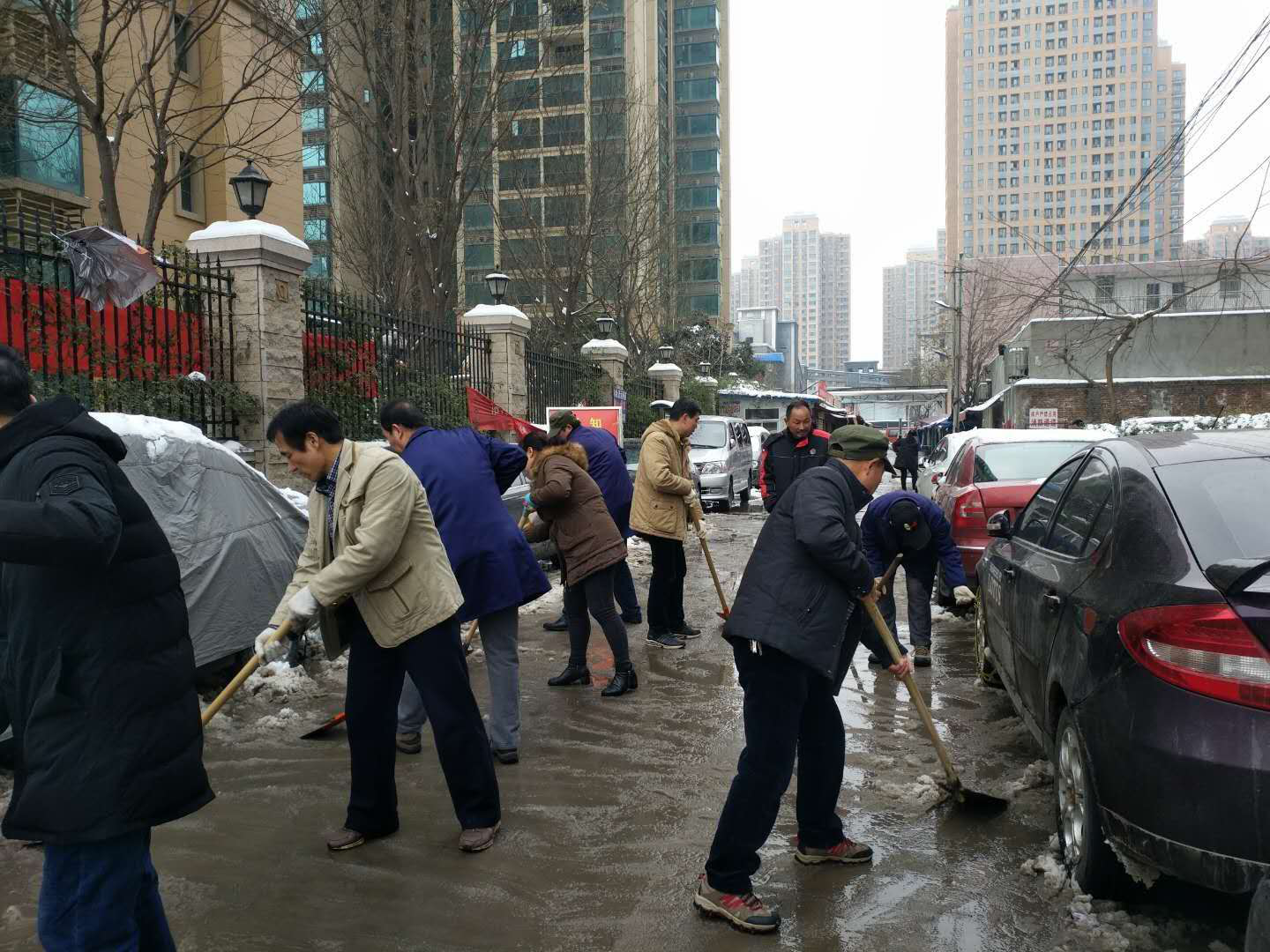 “以雪為令，御雪奮戰(zhàn)” 西安工業(yè)投資集團(tuán)再行動(dòng)